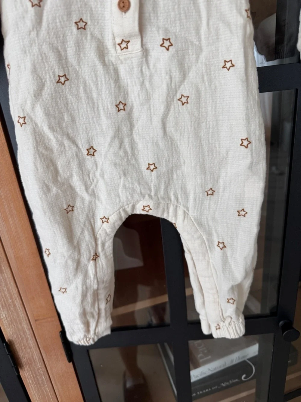 Quincy Mae Stars coverall Woven Jumpsuit beige cotton gauze baby neutral woven